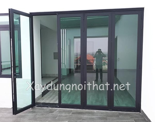 Top Mẫu Cửa Kính Khung Nhôm Đẹp Sang Trọng – Giá Cực Hấp Dẫn! cua kinh khung nhom 1