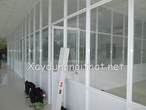 Top Mẫu Cửa Kính Khung Nhôm Đẹp Sang Trọng – Giá Cực Hấp Dẫn! cua kinh khung nhom 30
