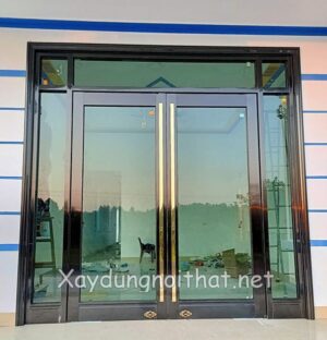 Mẫu cửa kính thuỷ lực đẹp