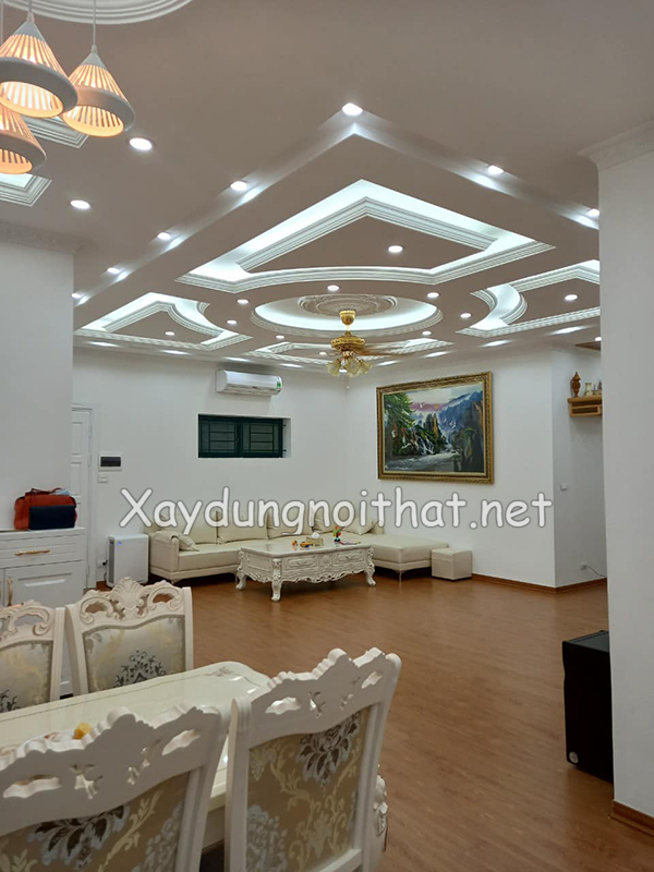 tran thach cao phong khach 12