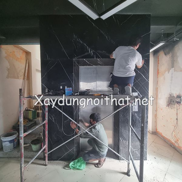Mẫu đá ốp thang máy đẹp