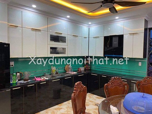 tu bep nhom canh kinh cuong luc 16