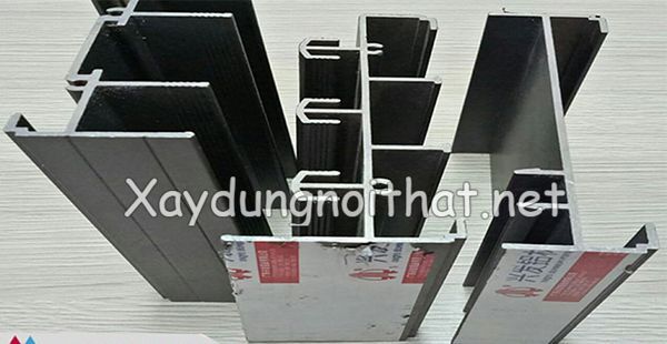 Cửa Nhôm Xingfa Cho Nhà Vệ Sinh: Bền Bỉ, Thẩm Mỹ, Giá Hợp Lý nhom xingfa quang dong 4