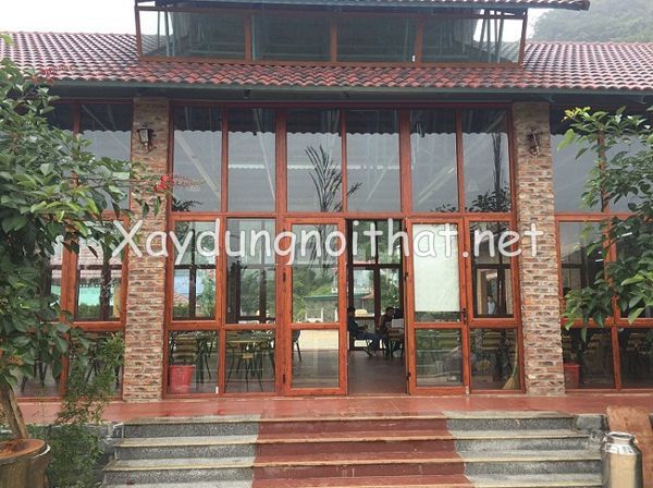 Top Mẫu Cửa Nhôm Giả Gỗ 4 Cánh Đẹp Như Gỗ Thật – Xem Ngay Báo Giá Mẫu vách kính nhôm Xingfa đẹp