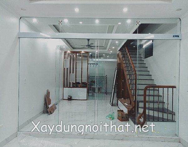 cua kinh cuong luc 23