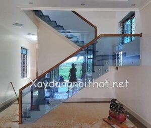 Mẫu lan can cầu thang kính đẹp