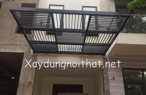 Mái Kính Cường Lực Khung Sắt, Inox Hay Nhôm: Nên Chọn Loại Nào? Mái kính cường lực đẹp
