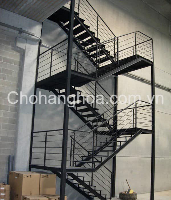 Top 30 Mẫu Cầu Thang Sắt Thoát Hiểm Bền Đẹp – Xem Ngay Báo Giá Mẫu cầu thang sắt ngoài trời đẹp
