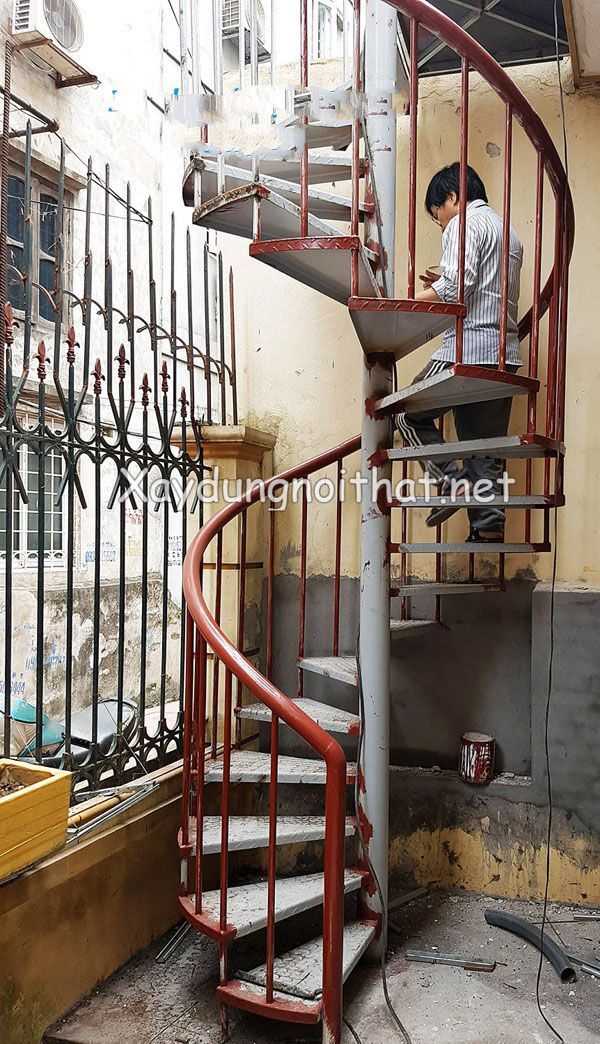 Top 30 Mẫu Cầu Thang Sắt Thoát Hiểm Bền Đẹp – Xem Ngay Báo Giá Mẫu cầu thang sắt ngoài trời đẹp