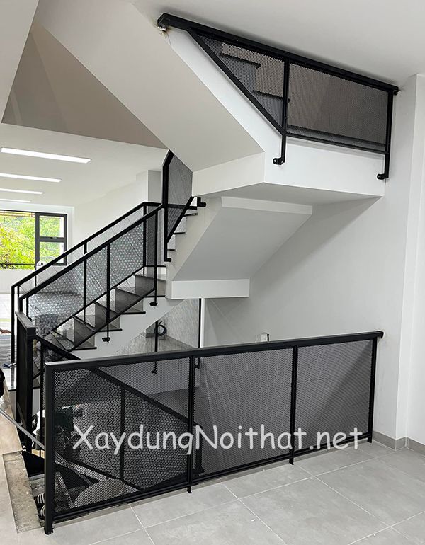 Tổng Hợp 50 Mẫu Lan Can Cầu Thang Sắt Đẹp – Xem Báo Giá Ưu Đãi! Lan can cau thang sat 34