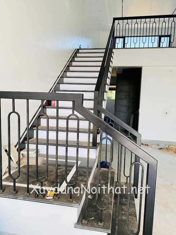 Tổng Hợp 50 Mẫu Lan Can Cầu Thang Sắt Đẹp – Xem Báo Giá Ưu Đãi! Lan can cau thang sat 43