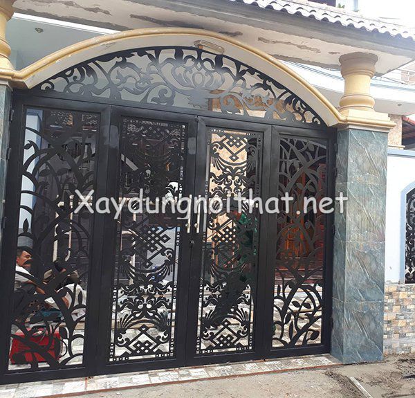 Khám Phá 40 Mẫu Cửa Cổng Sắt CNC 4 Cánh Đẹp Hiện Đại Cho Ngôi Nhà cua cong sat CNC 4 canh 16