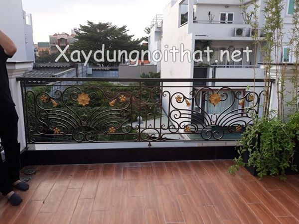 lan can sat san thuong 24