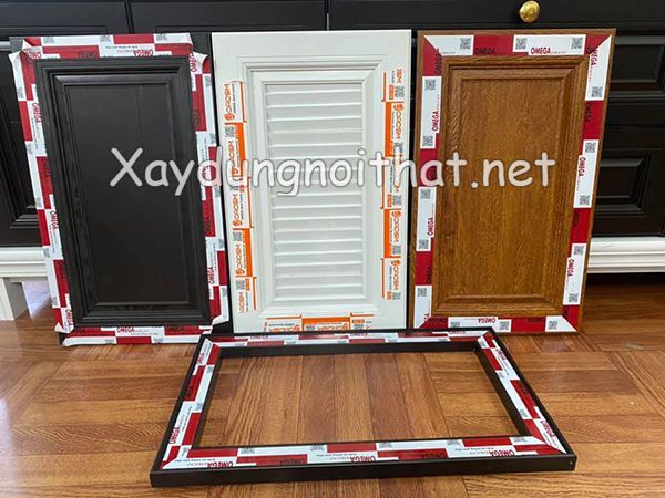 Mẫu tủ bếp nhôm kính nhỏ, đơn giản
