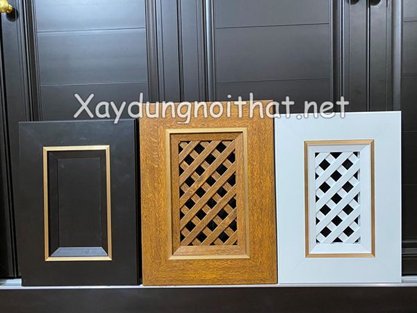 Mẫu tủ bếp nhôm kính nhỏ, đơn giản