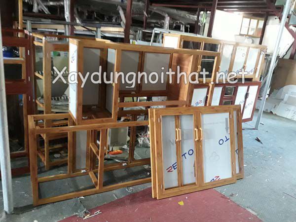 Mẫu tủ bếp nhôm kính nhỏ, đơn giản