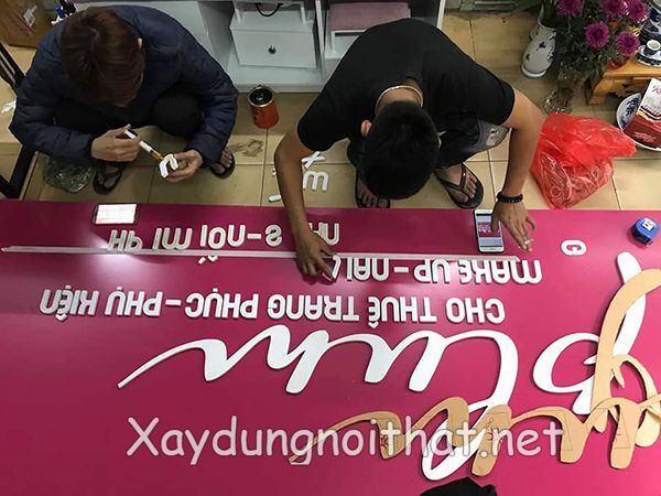 Xem 50 Mẫu Bảng Hiệu Tạp Hóa Đẹp, Thu Hút Khách Hàng Hiệu Quả lam bang hieu quang cao dep 3
