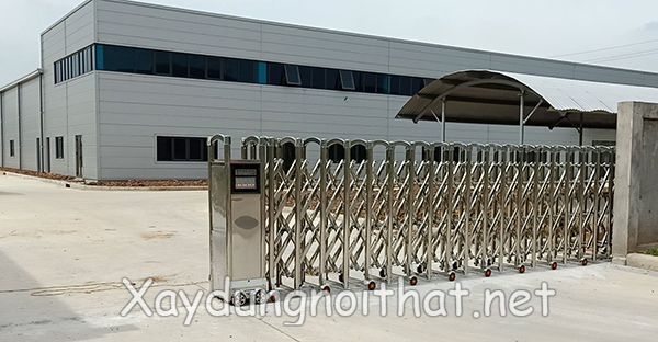 Báo Giá Cổng Xếp Inox & Các Mẫu Mới Nhất Cho Mọi Công Trình cong xep inox 4