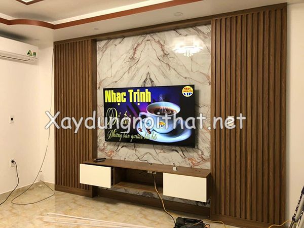 Vách Tivi Ốp Nhựa Đẹp: Xu Hướng Trang Trí Hiện Đại Cho Phòng Khách vach tivi op nhua 3