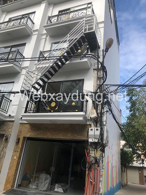 Top 30 Mẫu Cầu Thang Sắt Thoát Hiểm Bền Đẹp – Xem Ngay Báo Giá cau thang sat thoat hiem 12