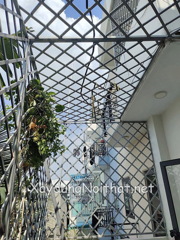 Báo Giá Khung Sắt Bảo Vệ Mới Nhất – Xem Ngay 30 Mẫu Đẹp, An Toàn! khung sat bao ve 1