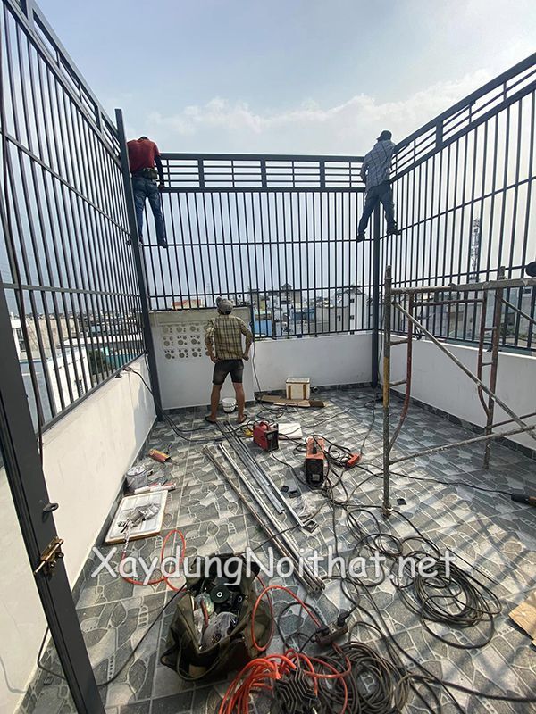 Báo Giá Khung Sắt Bảo Vệ Mới Nhất – Xem Ngay 30 Mẫu Đẹp, An Toàn! khung sat bao ve 20