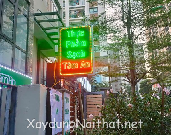 bang quang cao led 16