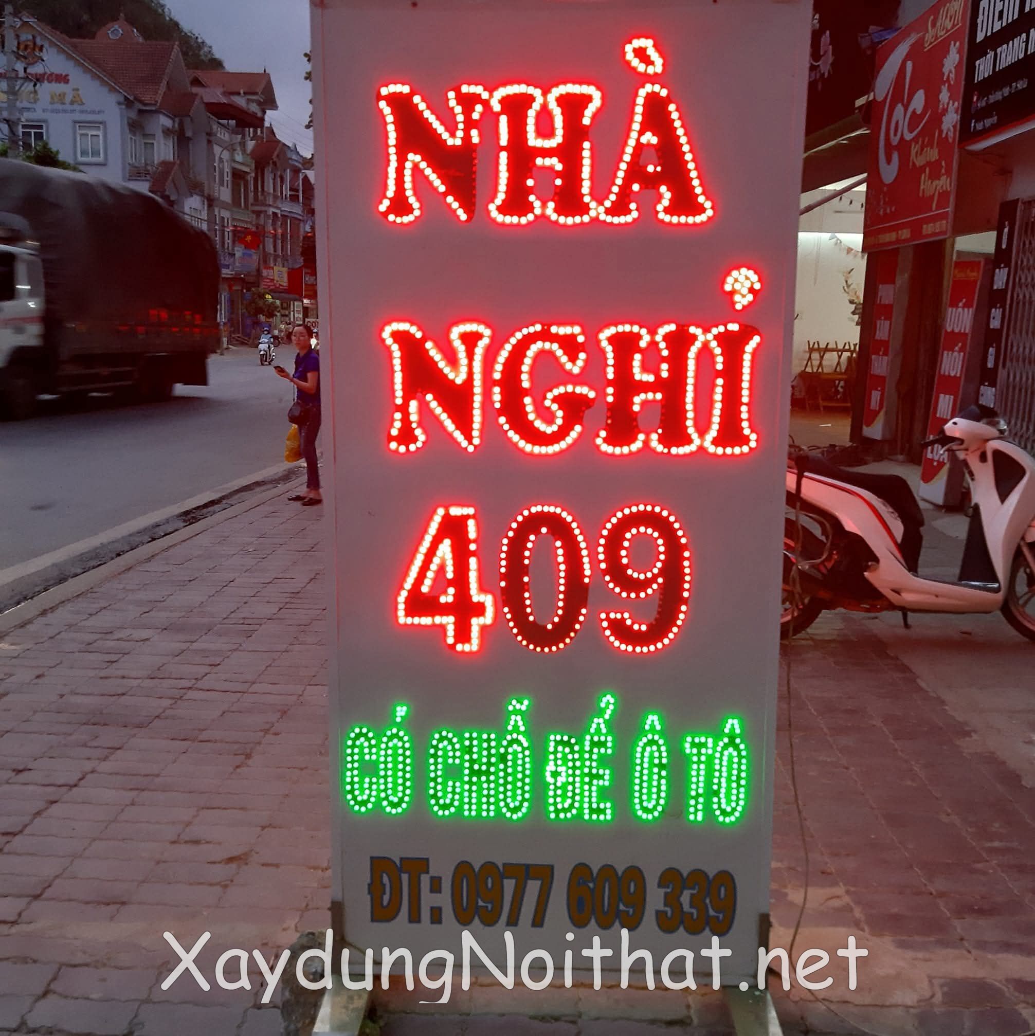 bang quang cao led 8